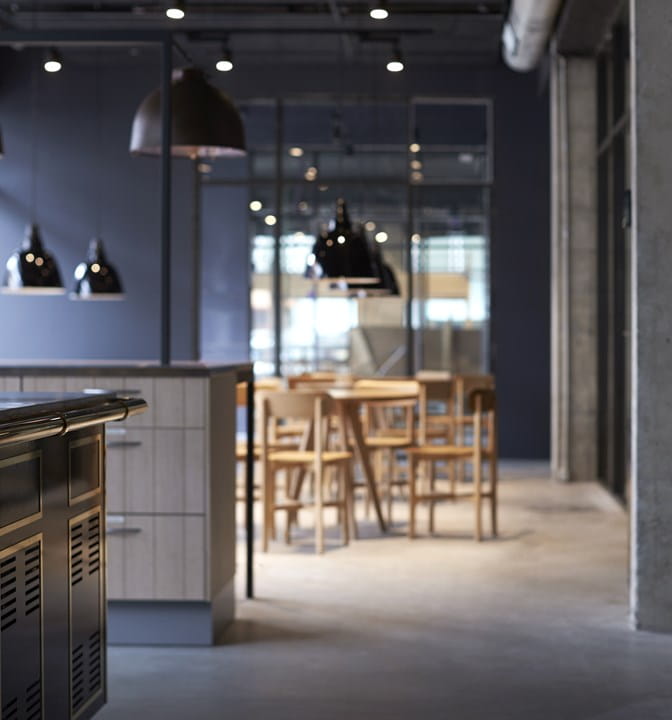 Køkken på Steel House, luksus hostel i København